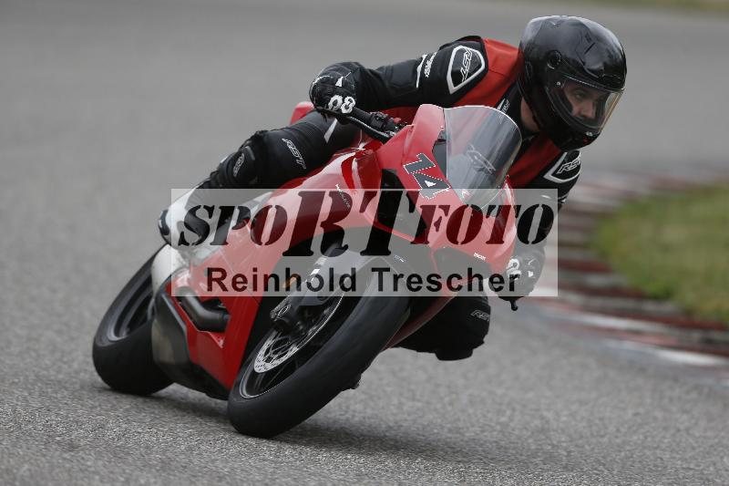 Archiv-2025/06 18.04.2025 Speer Racing ADR/Instruktorentraining/14